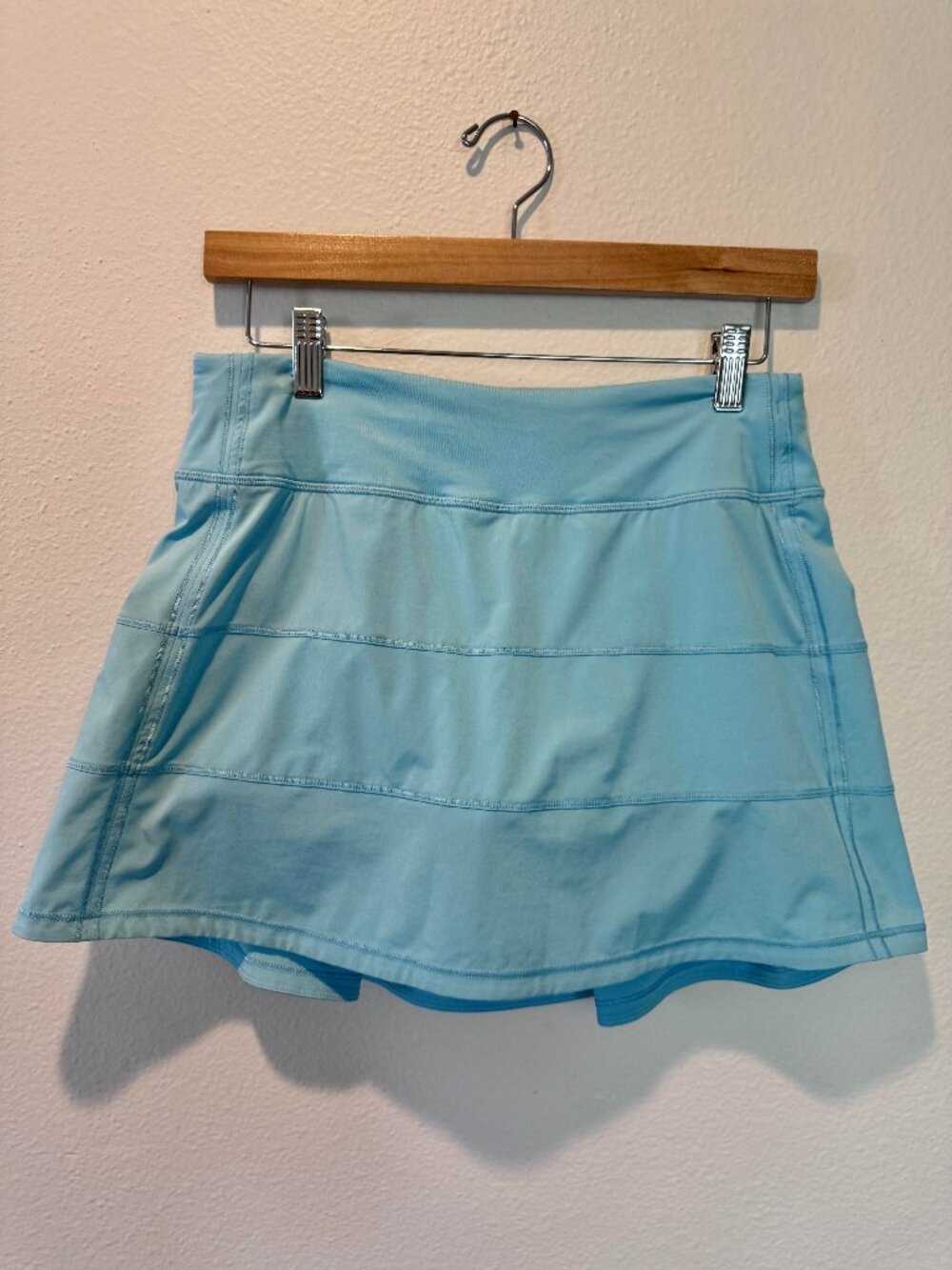 Lululemon Run Pace Rival Skirt Aqua Size 6
